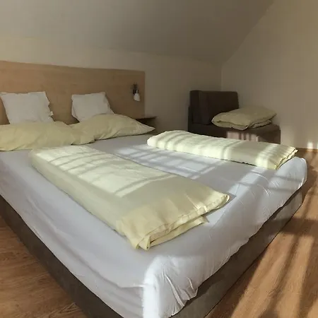 Szaloky Apartmanhaz