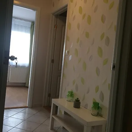 아파트 Szaloky Apartmanhaz 기에네스디아스