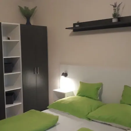 Lejlighed Szaloky Apartmanhaz Gyenesdiás