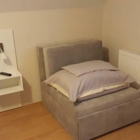 Szaloky Apartmanhaz * Gyenesdiás