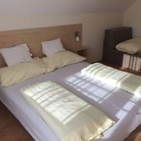 Szaloky Apartmanhaz 아파트 *
