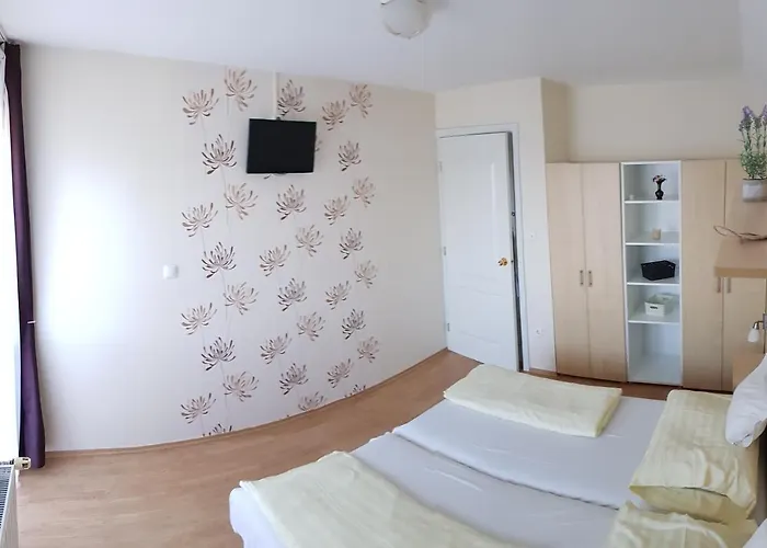 Szaloky Apartmanhaz Apartment Gyenesdiás